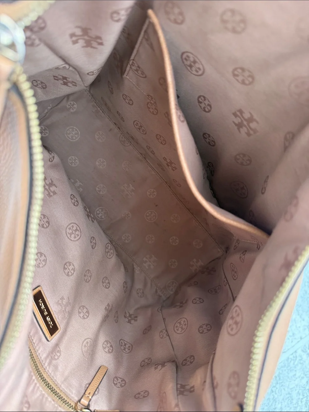 Tory Burch Cognac Pebbled Leather Shoulder Hobo with Gold Logo EUC